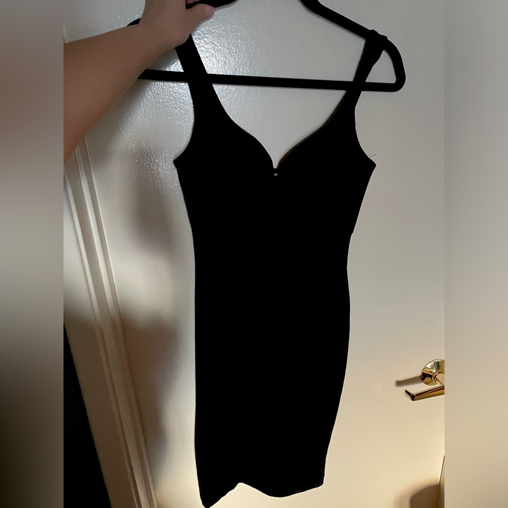 Dress - Picture 4 of 5